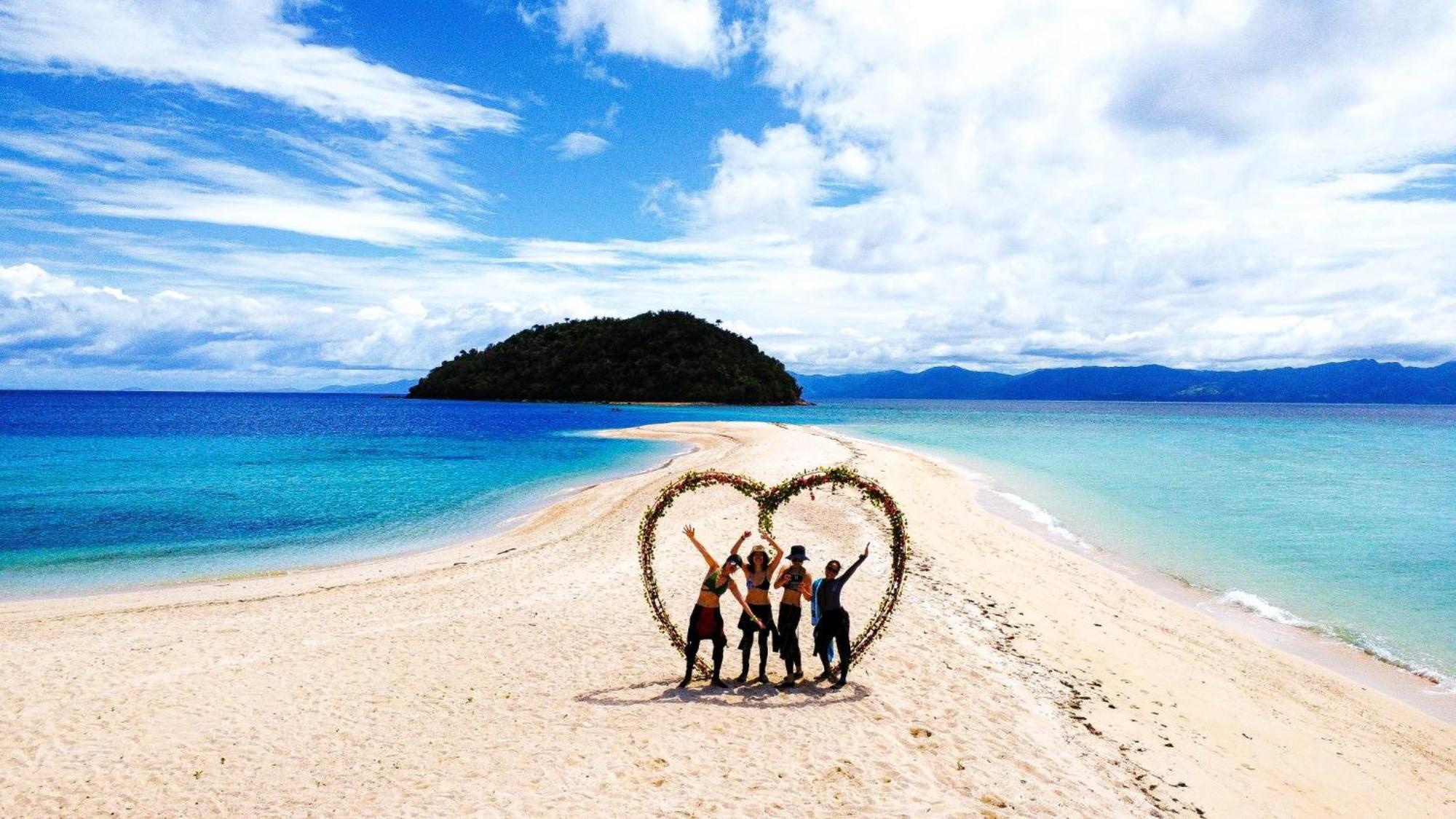 Sunset Cove Beach & Dive Resort Romblon Exterior photo